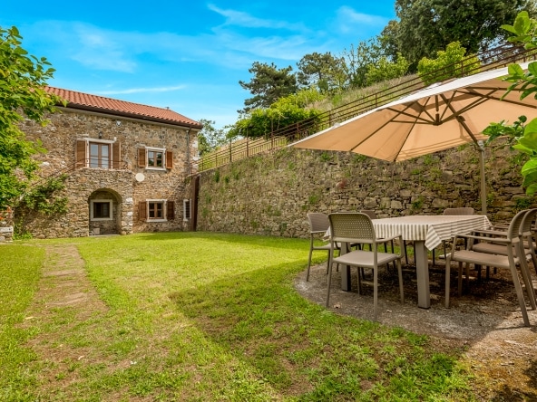 Medieval cloister transformed into an outdoor dining space